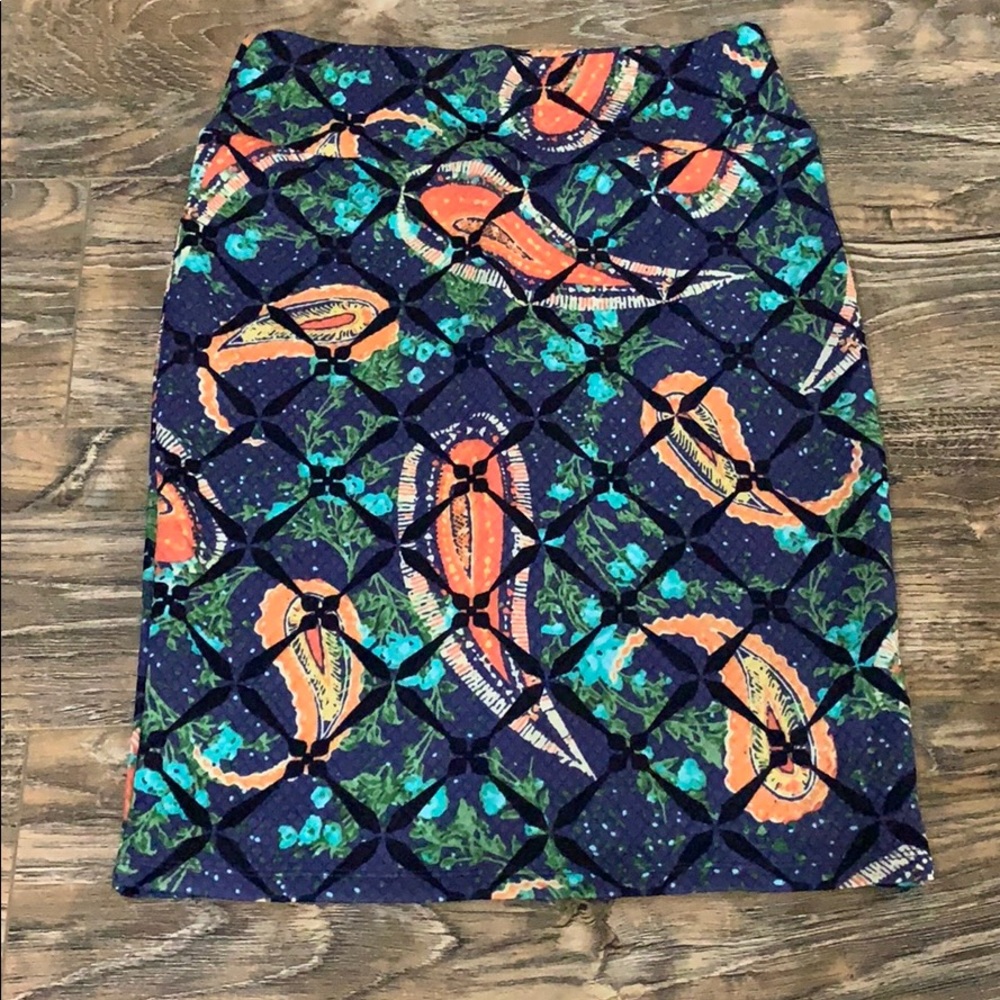 Medium Lularoe cassie skirt